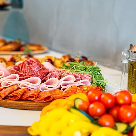 Pensionat Stuart By Zzzing Gzira