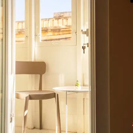 Stuart By Zzzing 4* Gzira