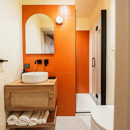 Stuart By Zzzing Гостевой дом