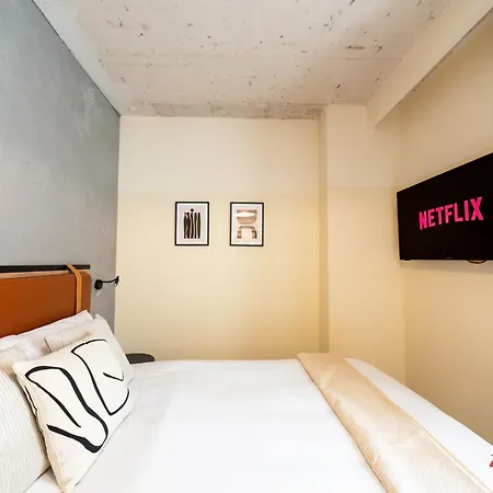 Stuart By Zzzing Gzira