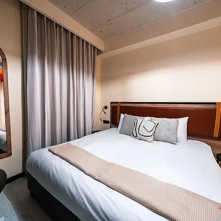 Stuart By Zzzing Gzira