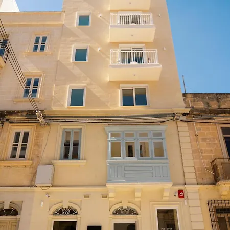 Stuart By Zzzing Gzira