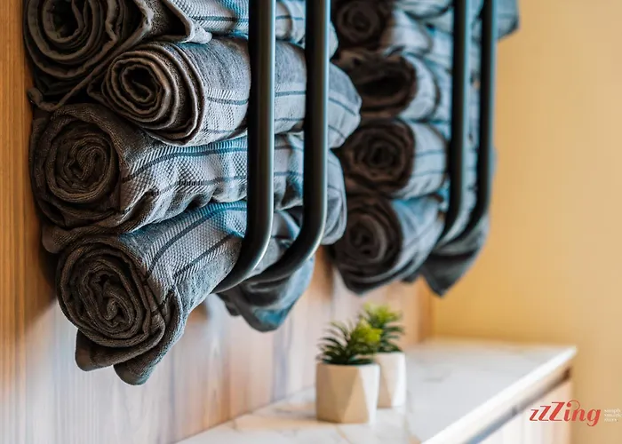 Гостевой дом Stuart By Zzzing Gzira