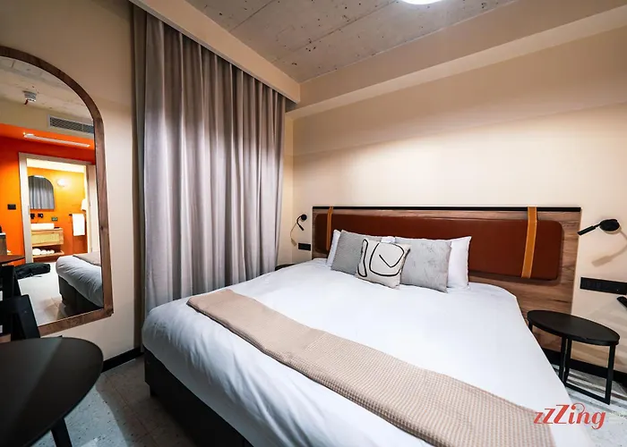 Stuart By Zzzing Gzira