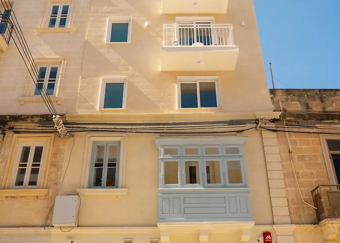 Stuart By Zzzing Gzira