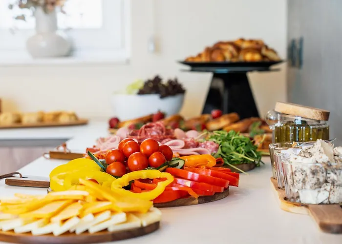 Гостевой дом Stuart By Zzzing Gzira