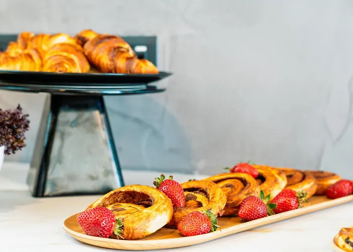 Πανσιόν Stuart By Zzzing